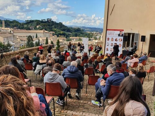 Spoleto Arte: Sgarbi, Salvo Nugnes e tanti altri per la mostra internazionale nel contesto dello storico Festival di Spoleto