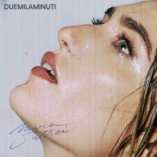 Fuori “Duemilaminuti” (Me Next / Columbia Records/Sony Music Italy), brano con cui Mara Sattei è in gara tra i BIG della 73^ edizione del Festival di Sanremo