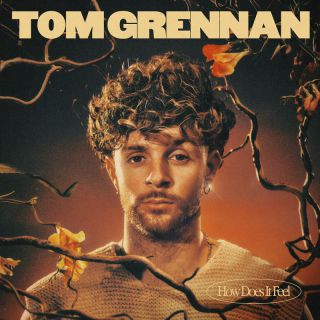 “HOW DOES IT FEEL”, il nuovo singolo del cantautore britannico nominato ai BRIT Awards TOM GRENNAN!