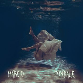 “Fondale” (distribuito da VMLAS / Universal Music Italia) è il nuovo singolo di MARCIO